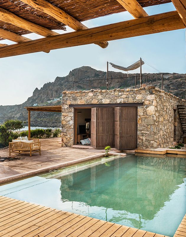 maison en grèce piscine refuge mer vacances
