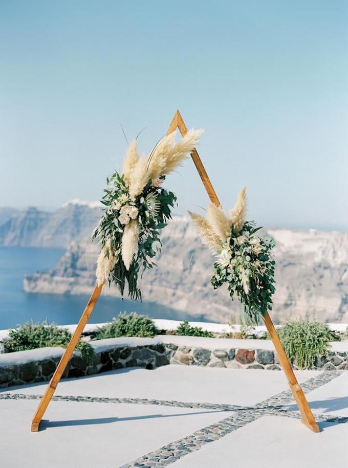 l'herbe de la pampa mariage santorini grèce - blog déco - clem around the corner