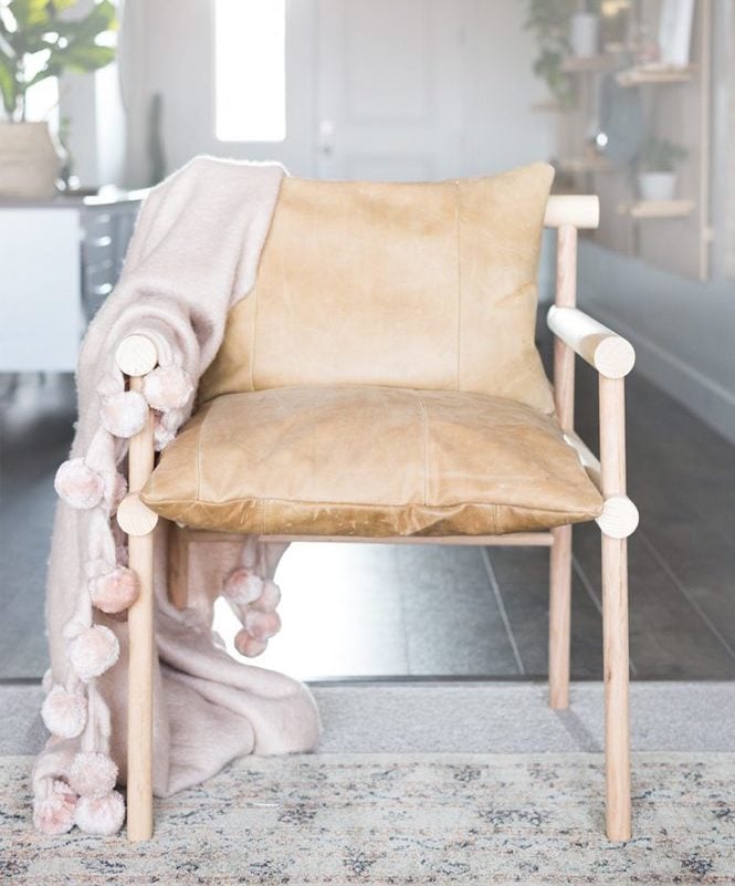 DIY chaise bois cuir marron style rustique - blog déco - clem around the corner