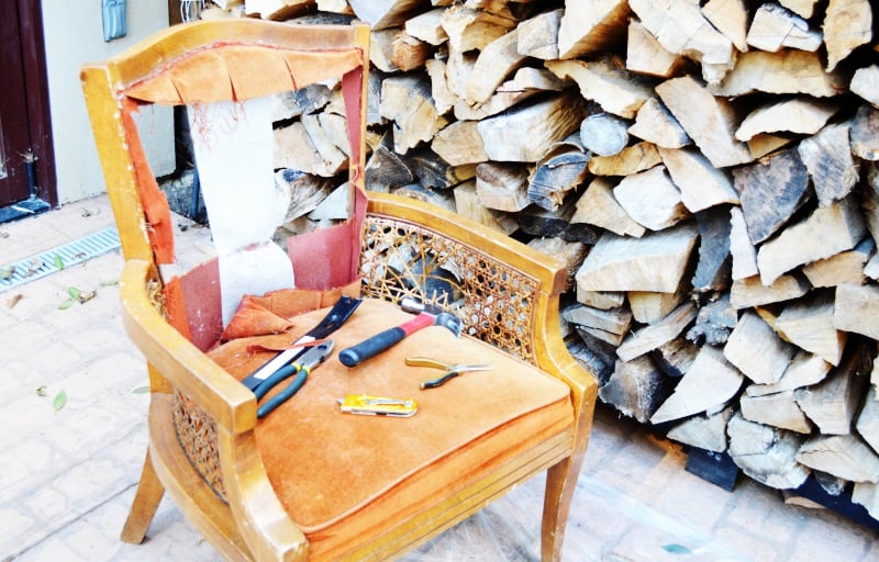 DIY chaise mousse coussin marron - blog déco - clem around the corner