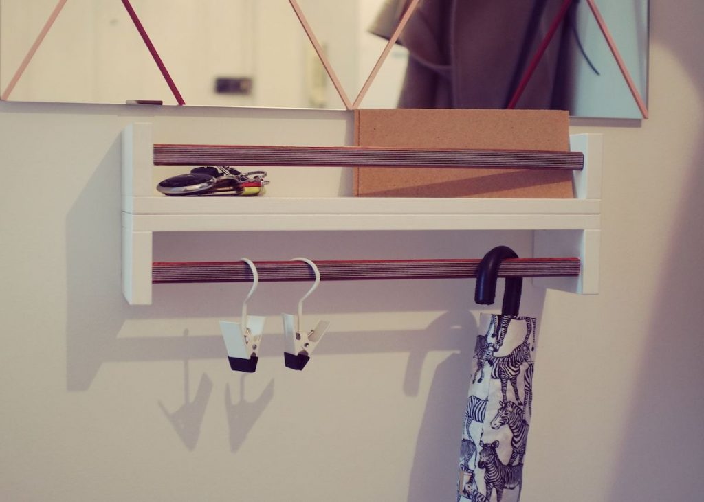 étagère Ikea bois hall entrée porte manteau clef miroir - blog déco - clem around the corner
