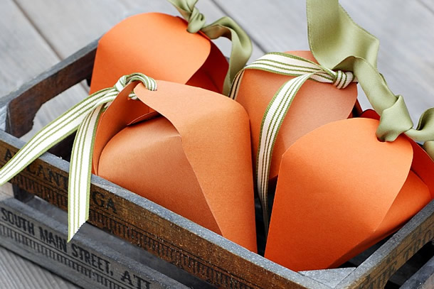Pâques diy coffret carton orange carotte bonbon chocolat - blog déco - clem around the corner