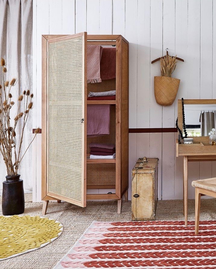 meuble étendoir armoire séchante cannage étendre son linge avec style - blog déco - clem around the corner
