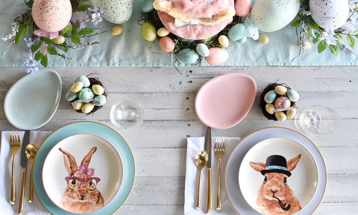 table de Pâques pastel assiette lapin - blog décoration - clem around the corner