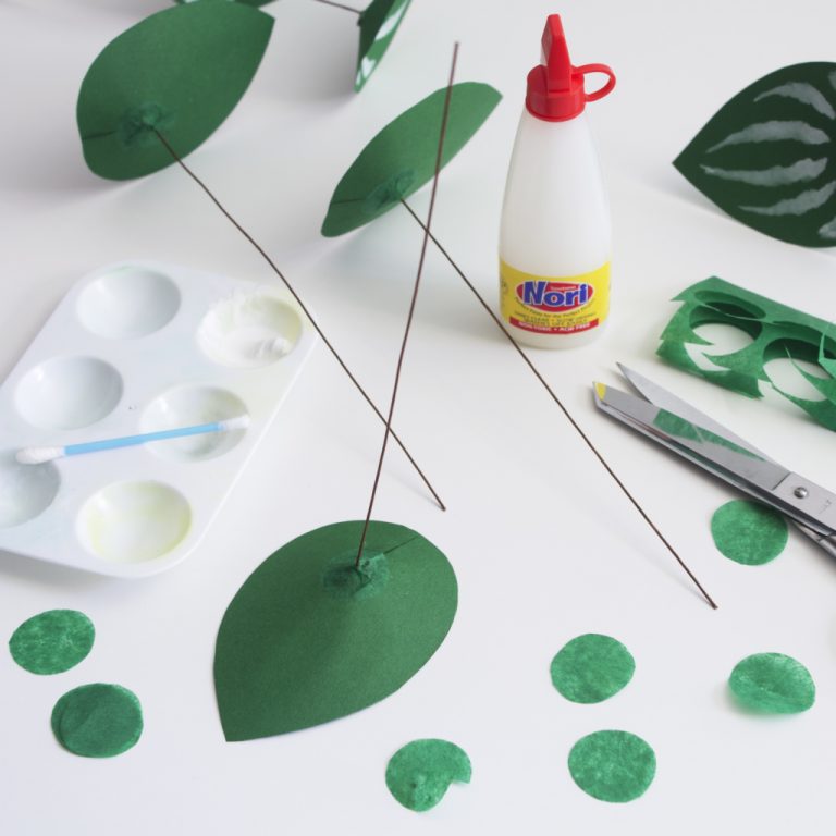 plante en papier diy finition colle vert - blog déco - clem around the corner