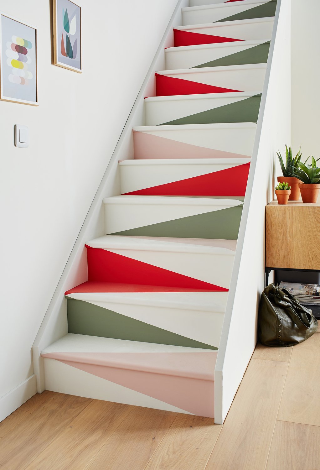 escaliers originaux un escalier peint effet papier plié - blog déco - clem around the corner