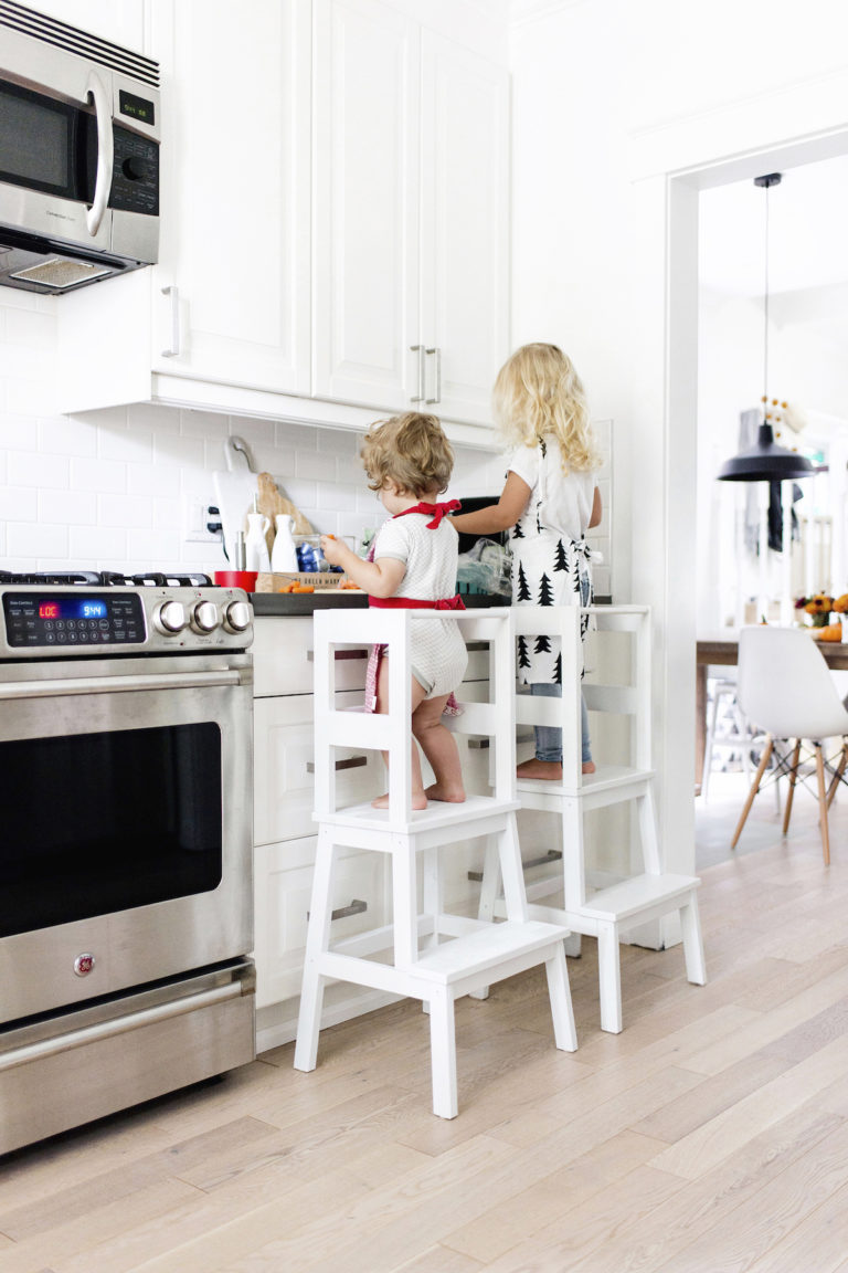escabeau bois blanc cuisine ikea hacks mobilier enfant - blog déco - clem around the corner