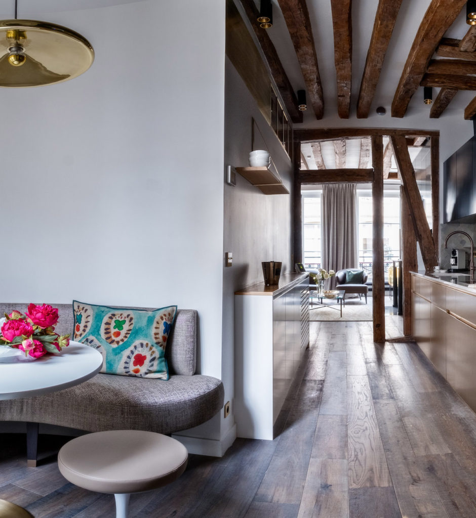 déco en bois cuisine chic moderne bleu laiton taupe - blog déco - clem around the corner