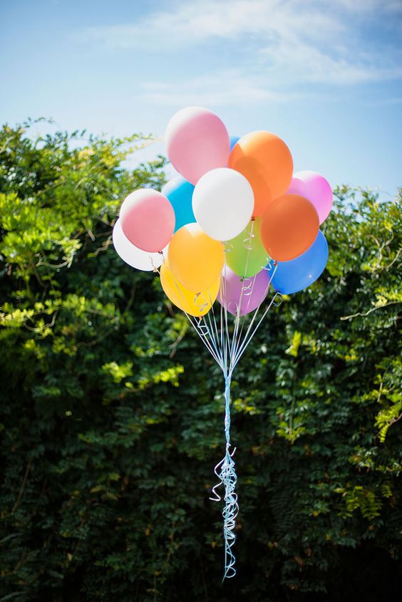 ballon hélium déco extérieur anniversaire thème fête foraine déco décoration