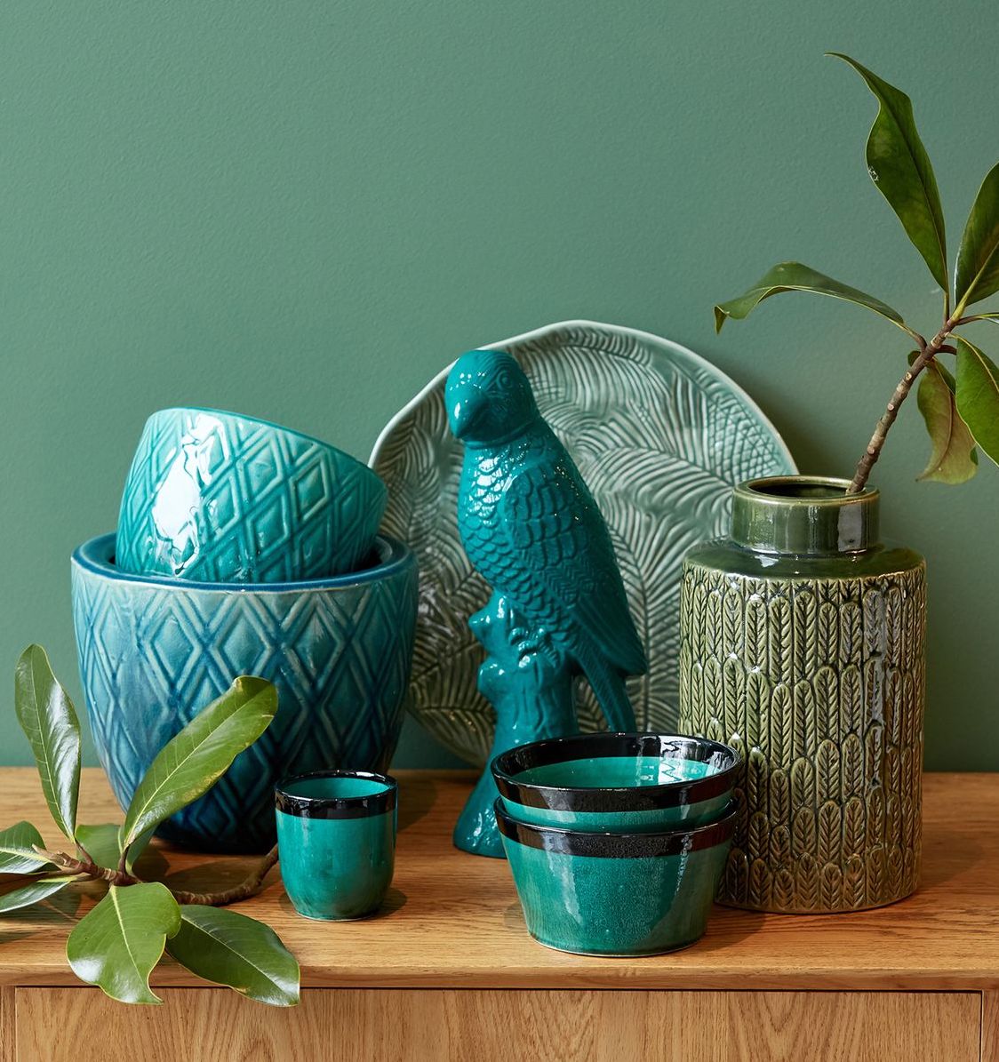 blog déco ustensiles cuisine tasses bols vase moules bleu