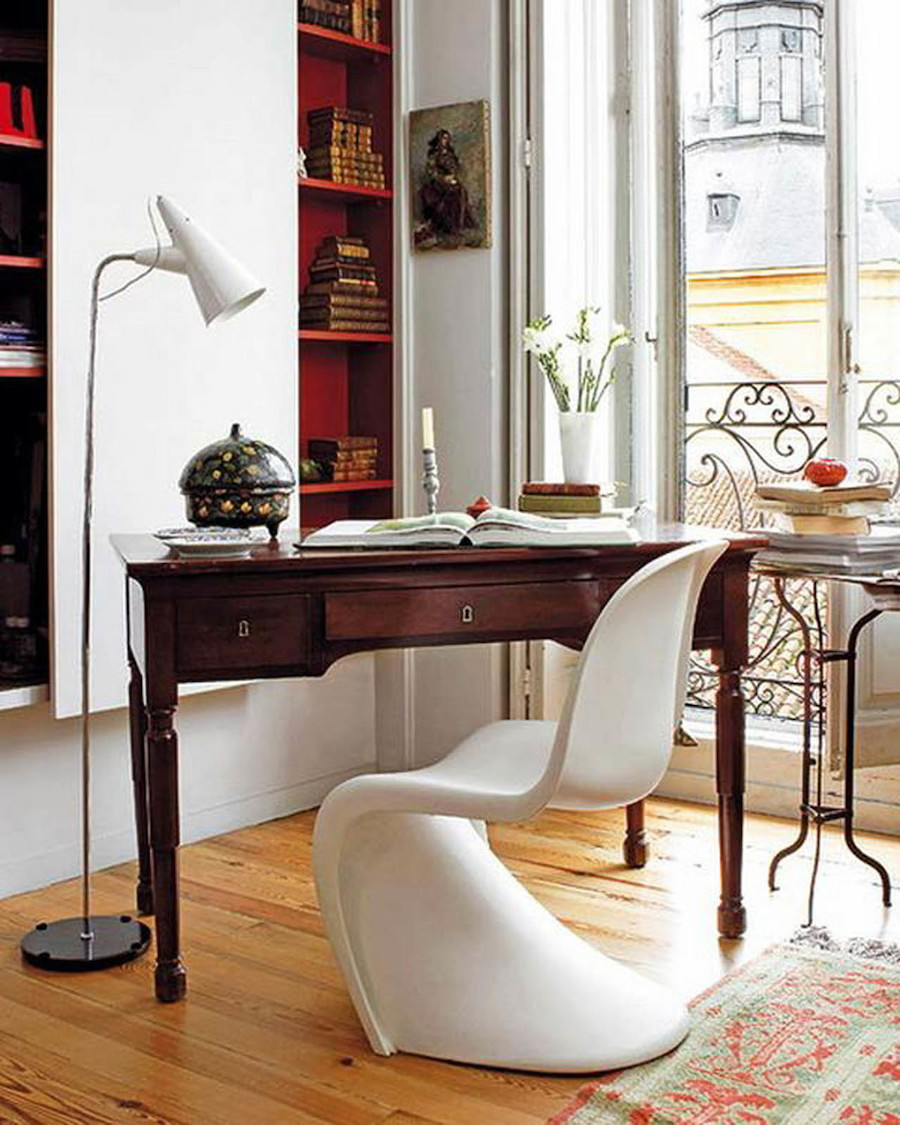 chaise panton icon design danois blanc bureau style vintage table bois clemaroundthecorner