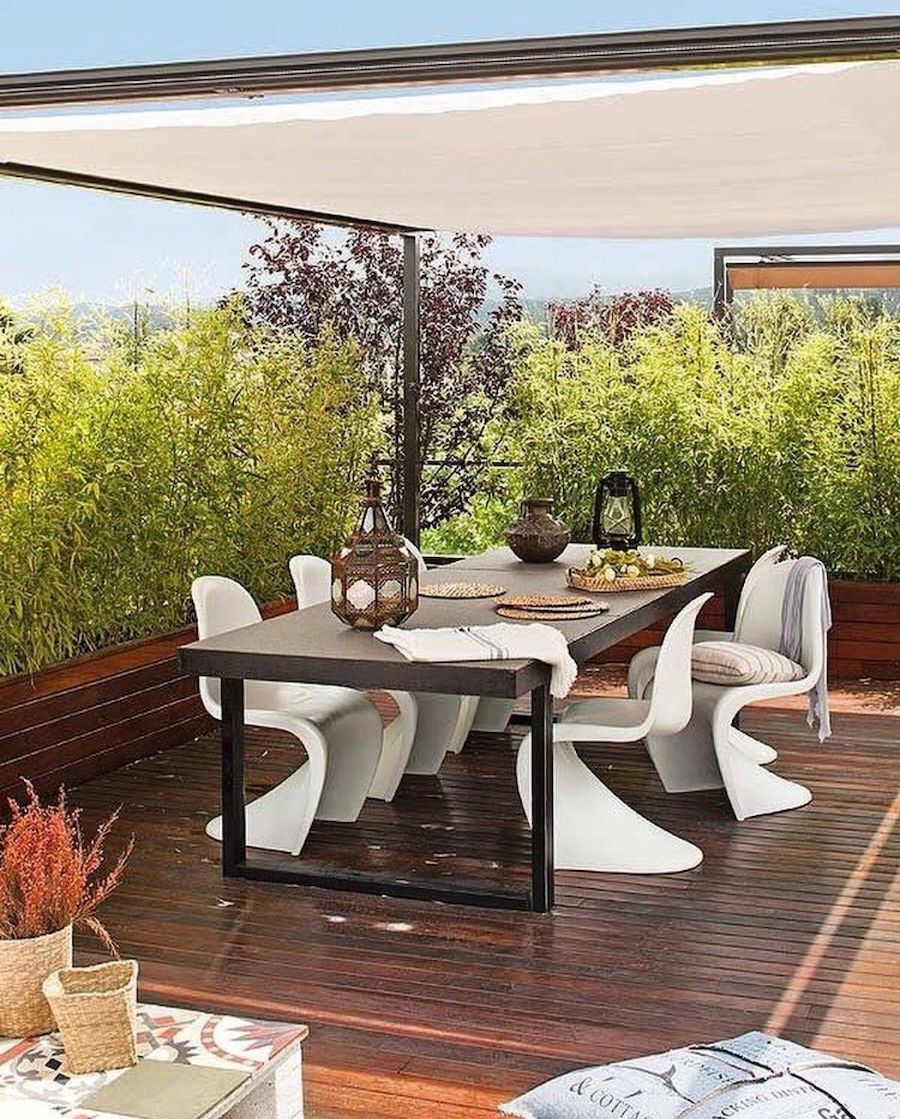 chaise panton design iconique danois outdoor terrasse bois jardin estivale table métal clemaroundthecorner