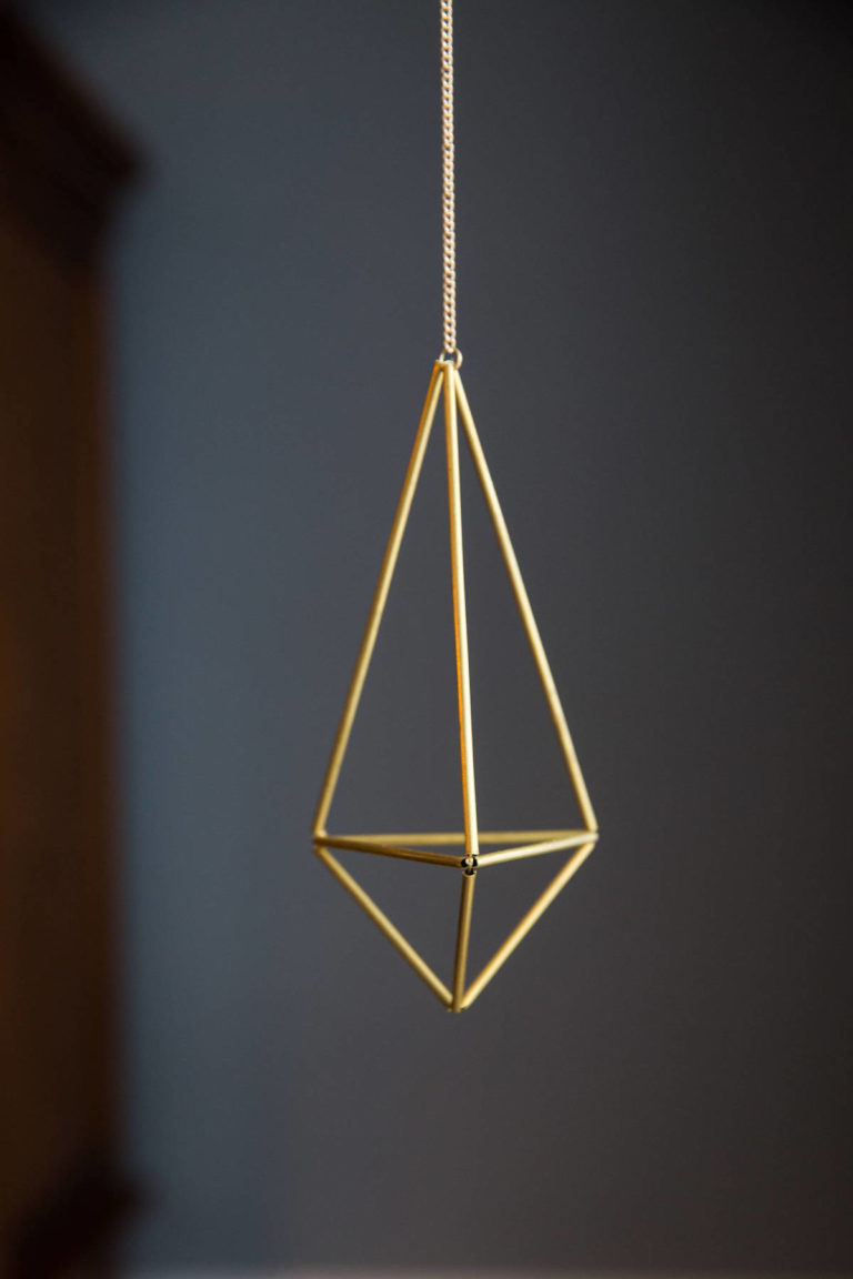 himmeli diy suspension doré géométrique diamant déco suspendue mur noir