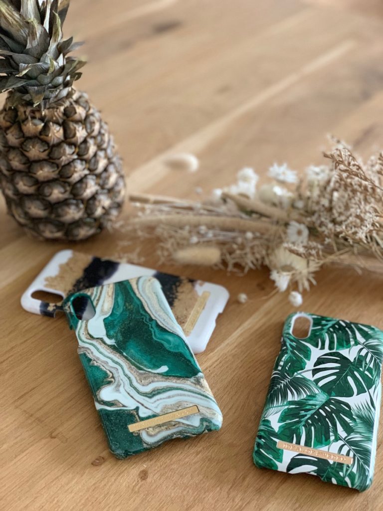 coque Iphone X Xs effet marbre monstera sable pierre ananas IdealOfSweden clematc