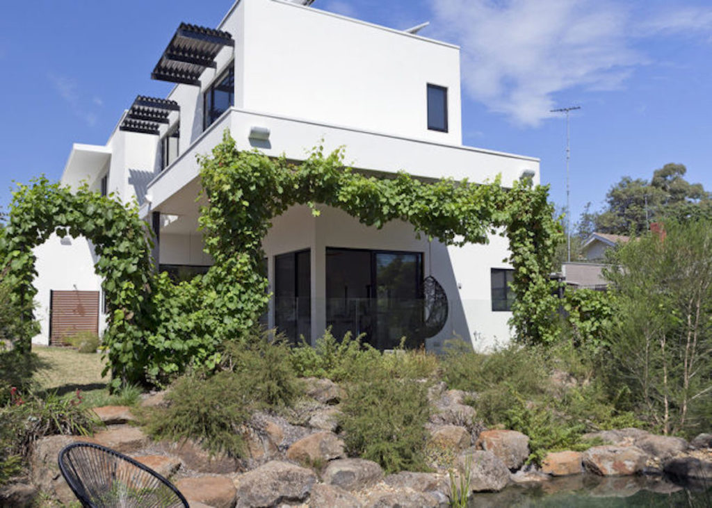 maison green autonome écoresponsable en australie - blog déco - clemaroundthecorner