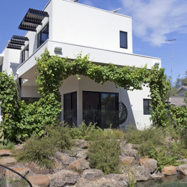 maison green autonome écoresponsable en australie - blog déco - clemaroundthecorner
