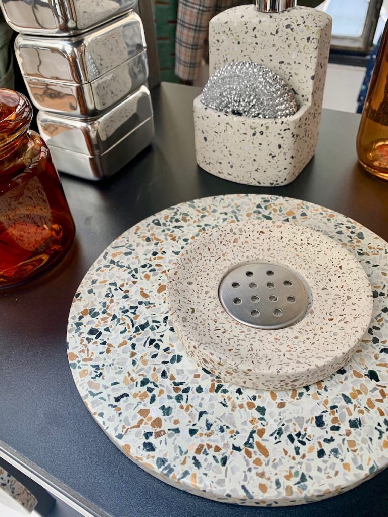 dessous de table terrazzo blanc porte savon pot brosse à dent monoprix collection 2019 2020 automne hiver clematc