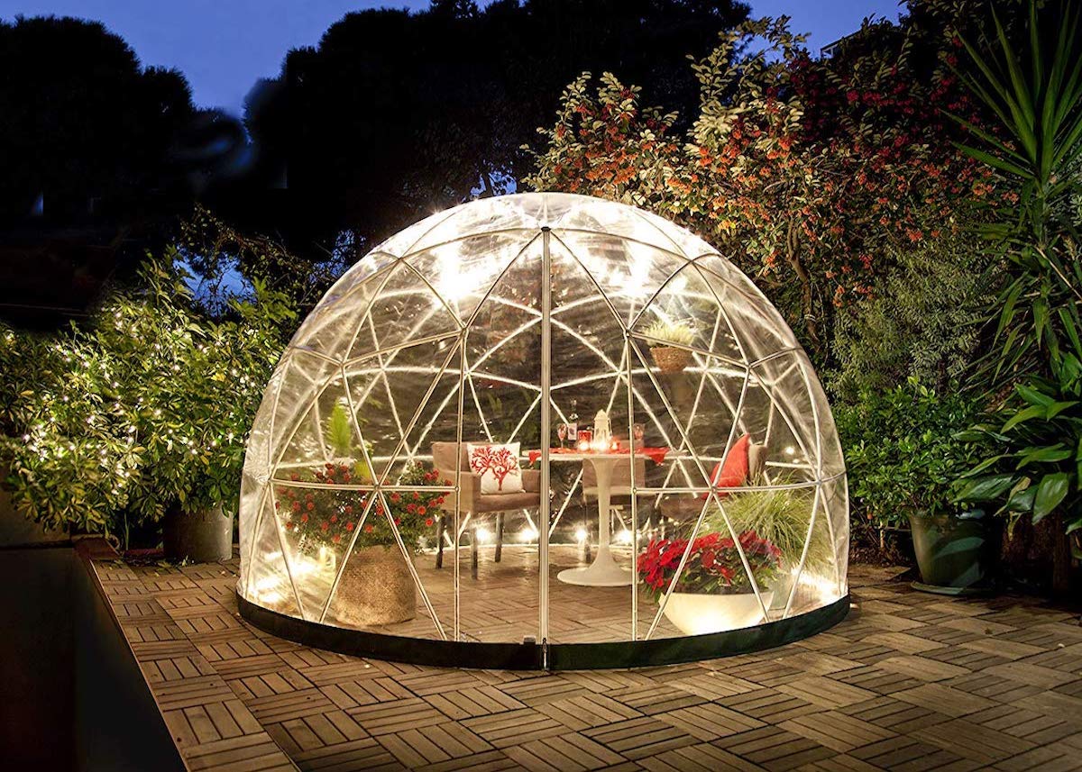 garden igloo nuit petit salon déco extérieur design - clemaroundthecorner