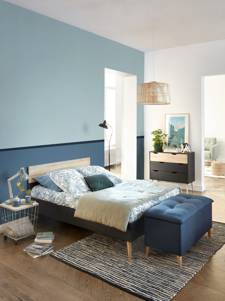 chambre ado garcon design bleu mur bicolore deco moderne