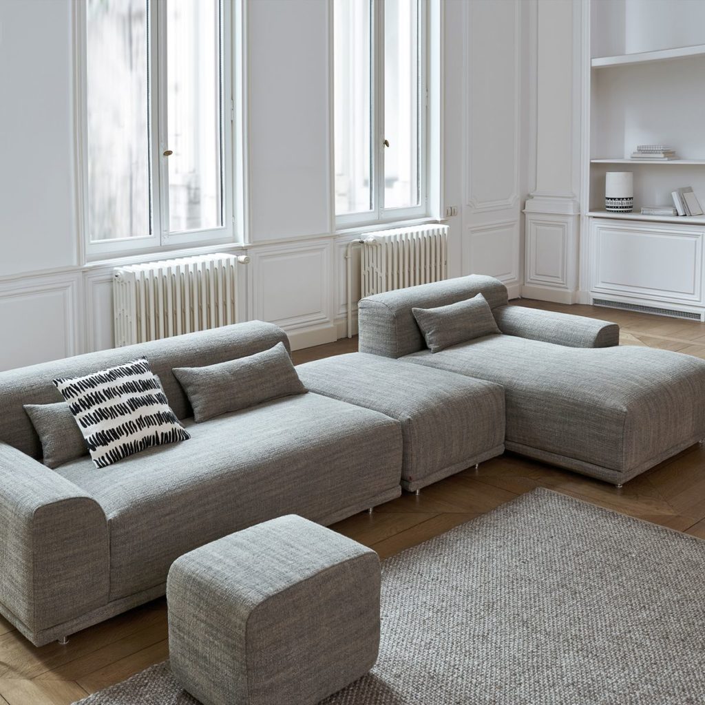 clem around the corner salon canapé gris appartement style parisien