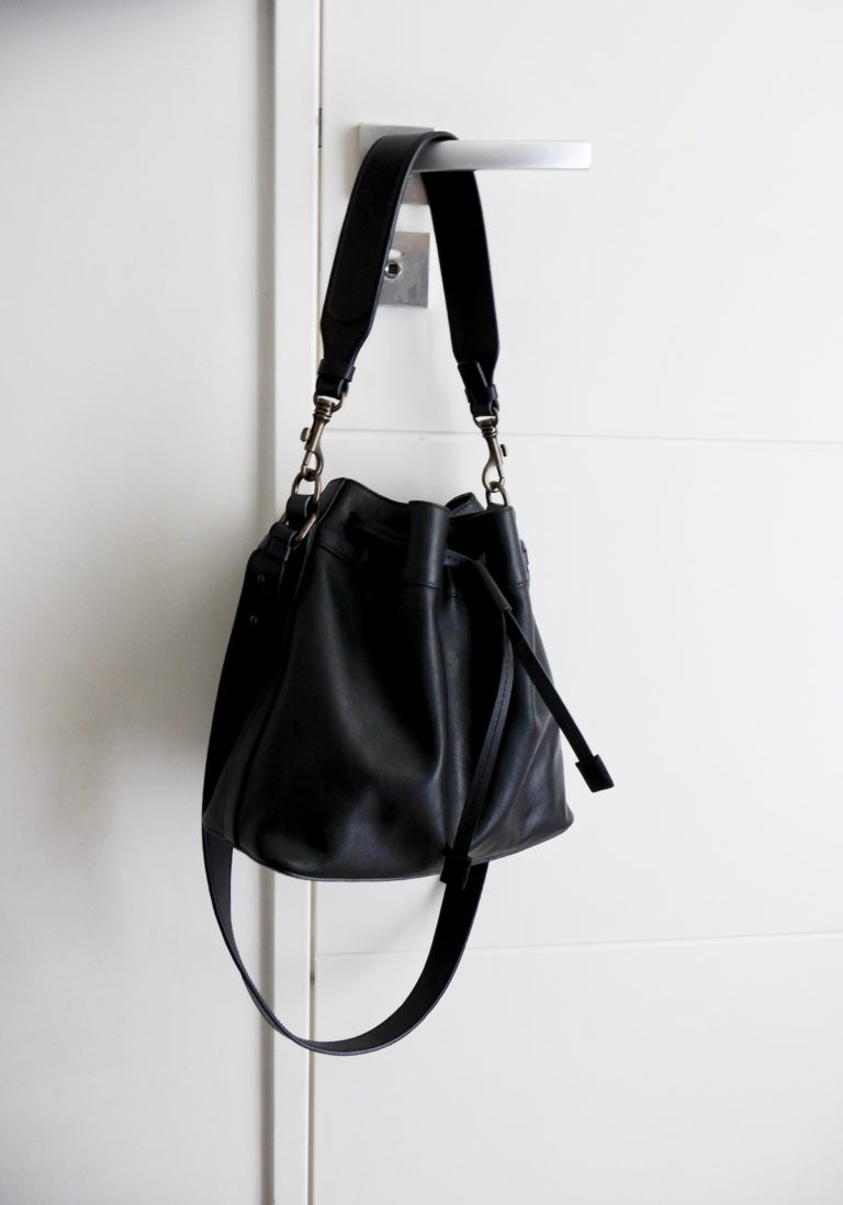 détail porte moderne minimaliste design séparation pièce Cogedim option