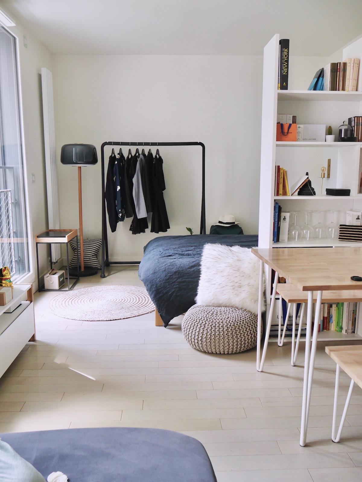 comment meubler séparer deux espaces studio bien agencé paris - blog déco clem around the corner