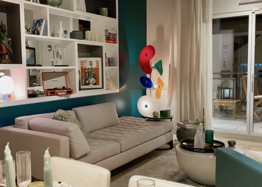 store cogedim idée ameublement salon peinture bleu turquoise canard - blog déco - clem around the corner