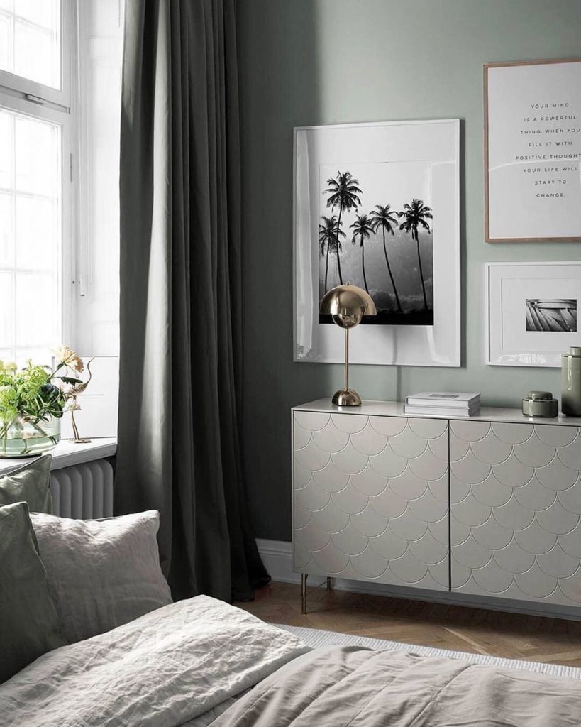 chambre cosy nuance de vert kaki déco scandinave intense