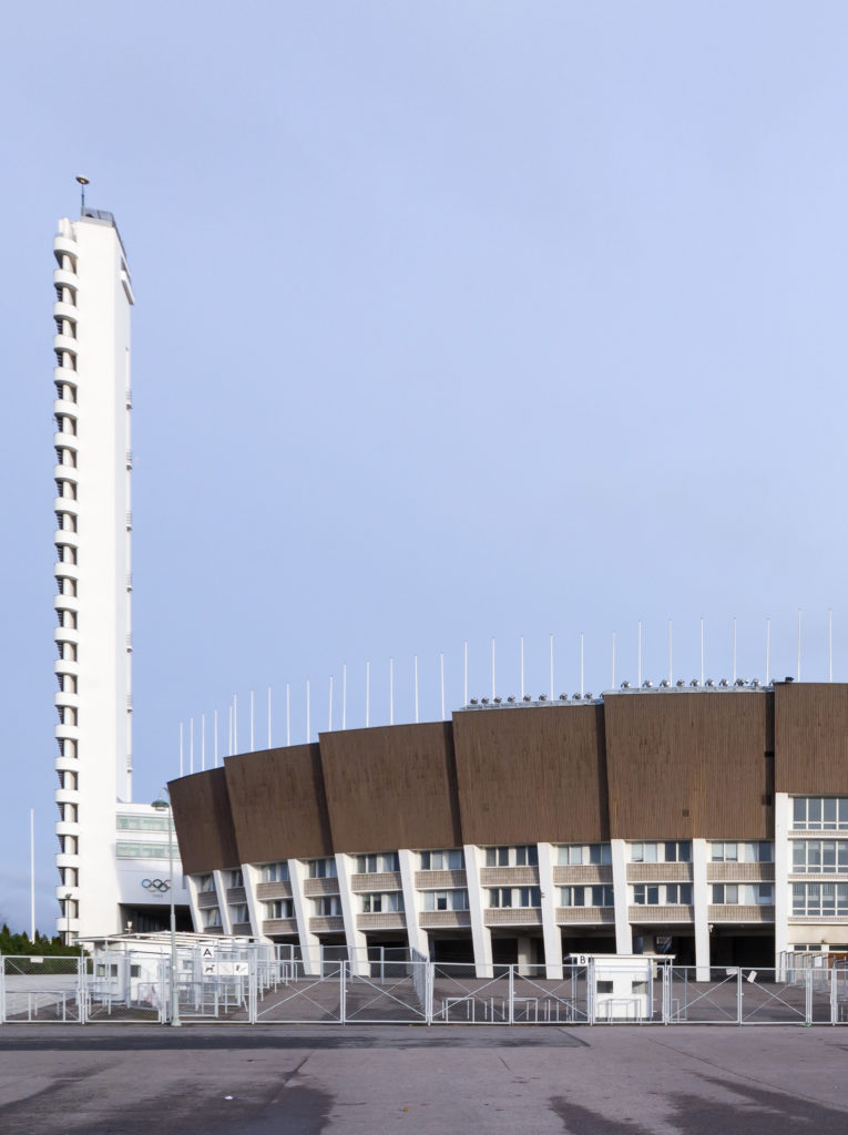 stade olympique architecture à Helsinki Finlande style modernisme tour