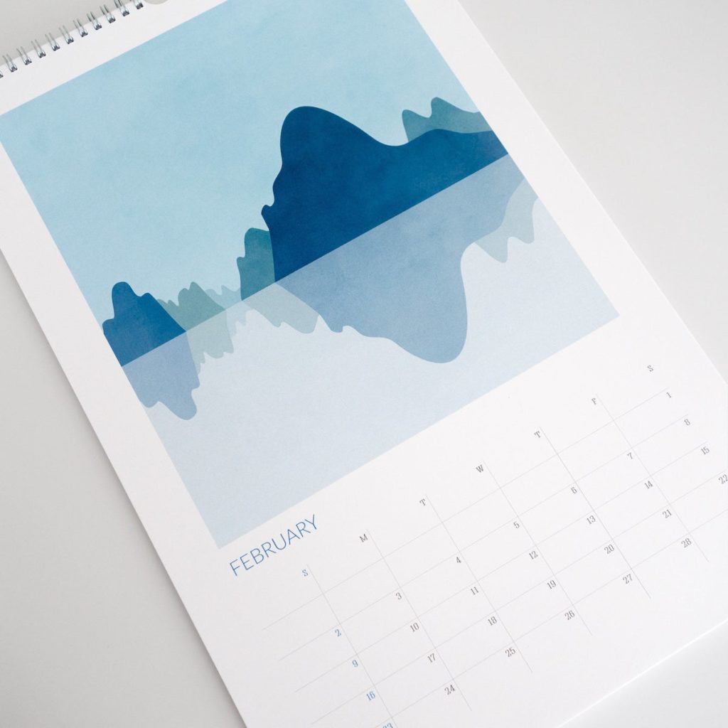 calendrier illustration abstraite montagne lac bleu pastel clemencearoundthecorner