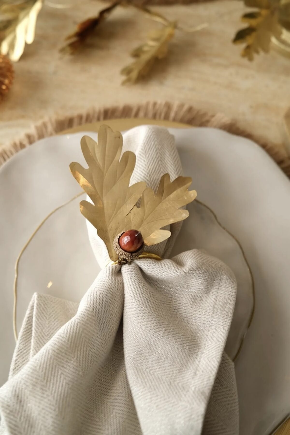 déco de Noël fait-main blog feuilles dorées