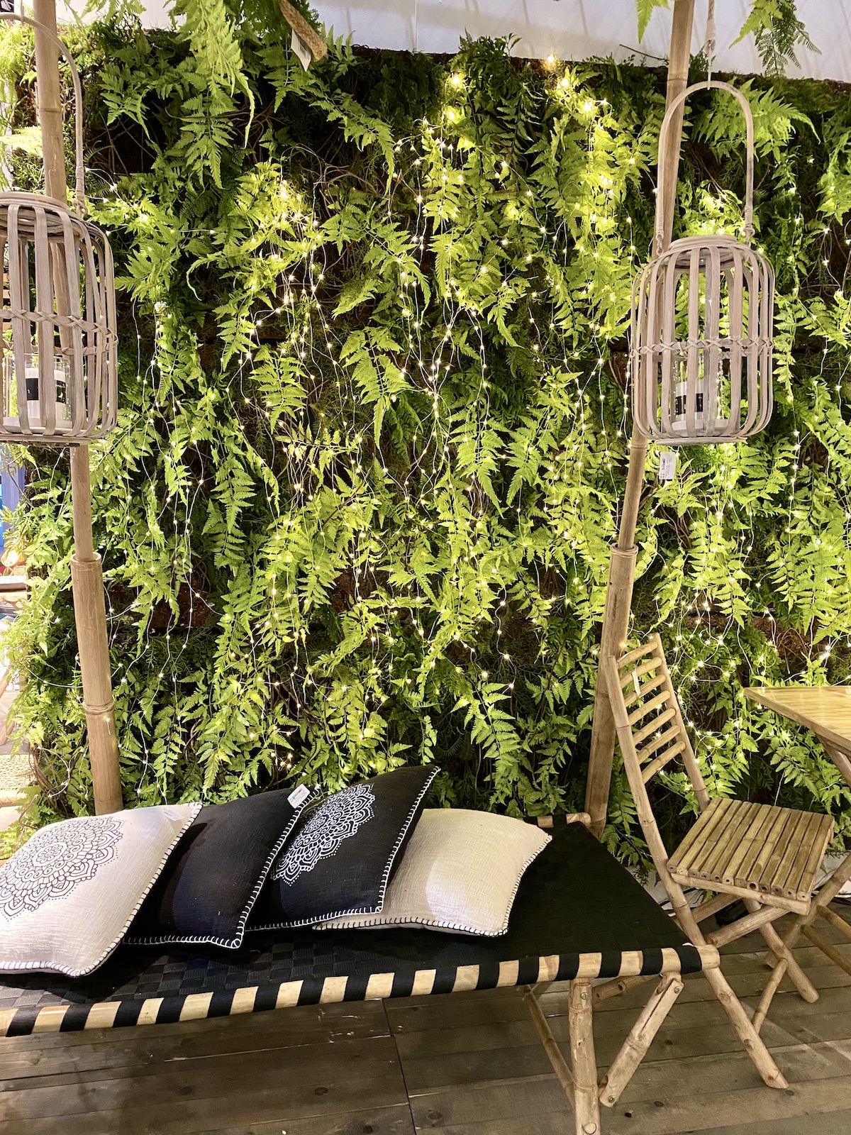 mur végétal fougère décoration bohème photocall mariage urban jungle