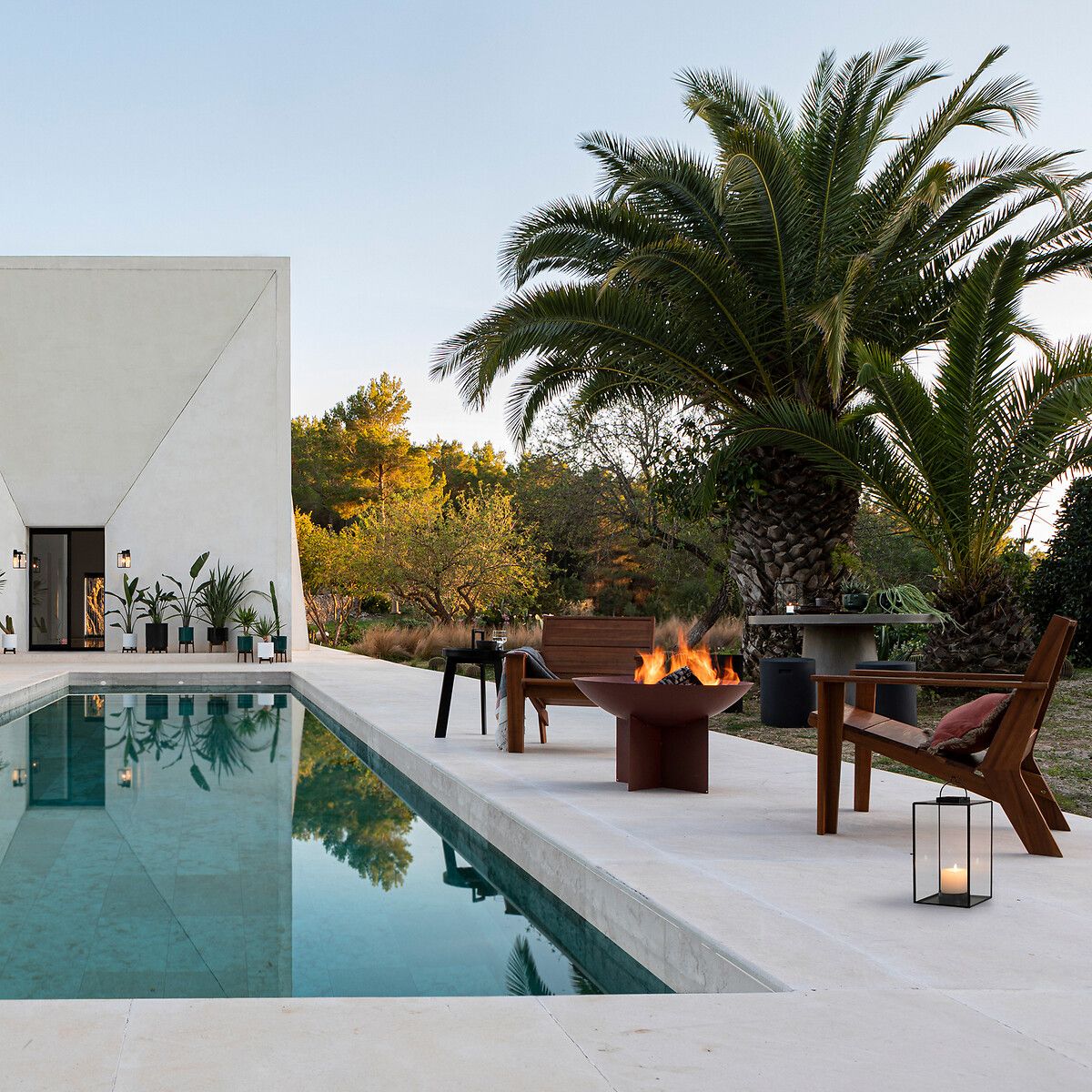 aménagement bord de piscine villa béton - blog déco design architecture - clem around the corner