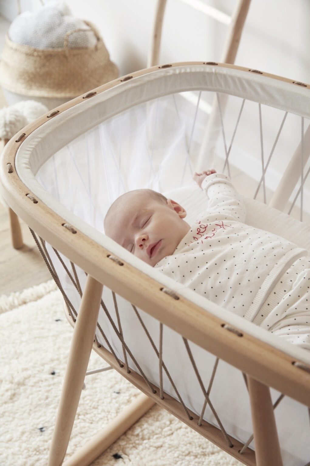 berceau kumi charly crane chambre bébé - blog déco - clemaroundthecorner