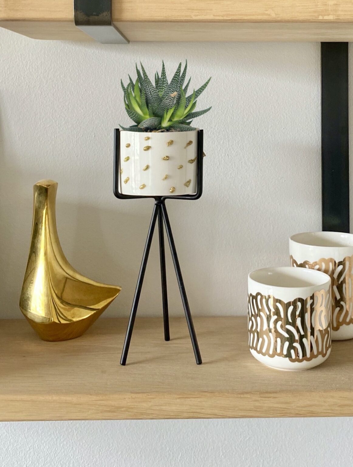 cache pot diy céramique doré plante cactus pistolet à colle