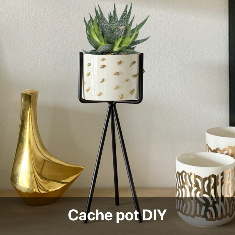 cache-pot diy céramique sur pied pistolet colle paillette cactus succulente