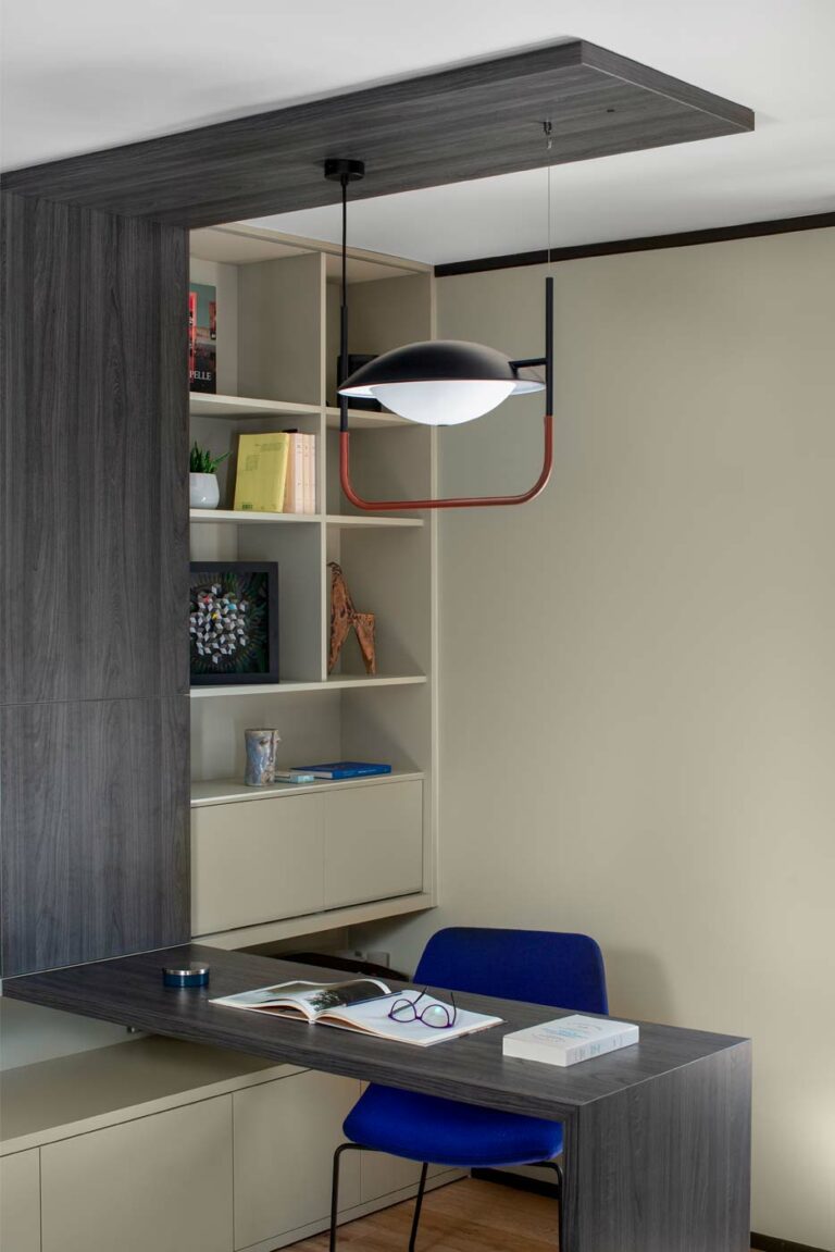 décoration singulière espace travail salon bureau intégré bibliothèque blog déco