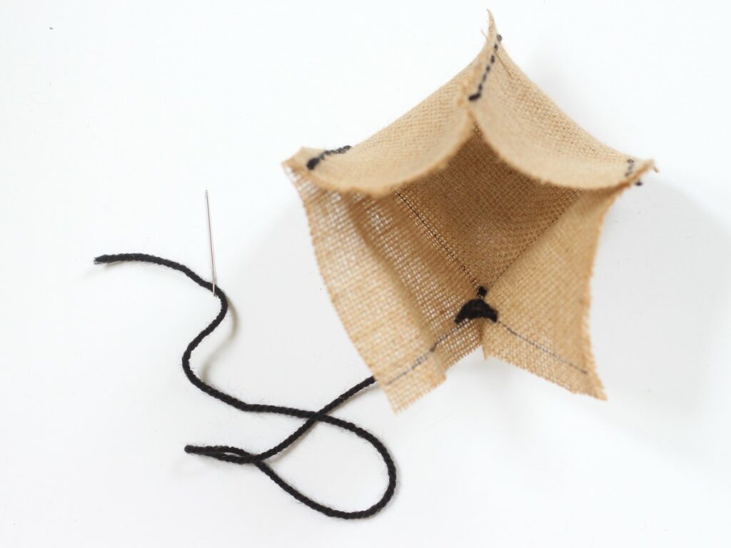 créer panier couture sans machine coudre upcycling chute tissu jute toile