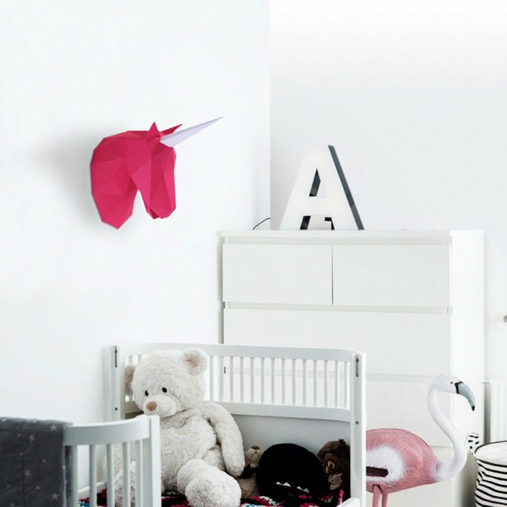 tête licorne rose chambre petite fille lit peluche ours