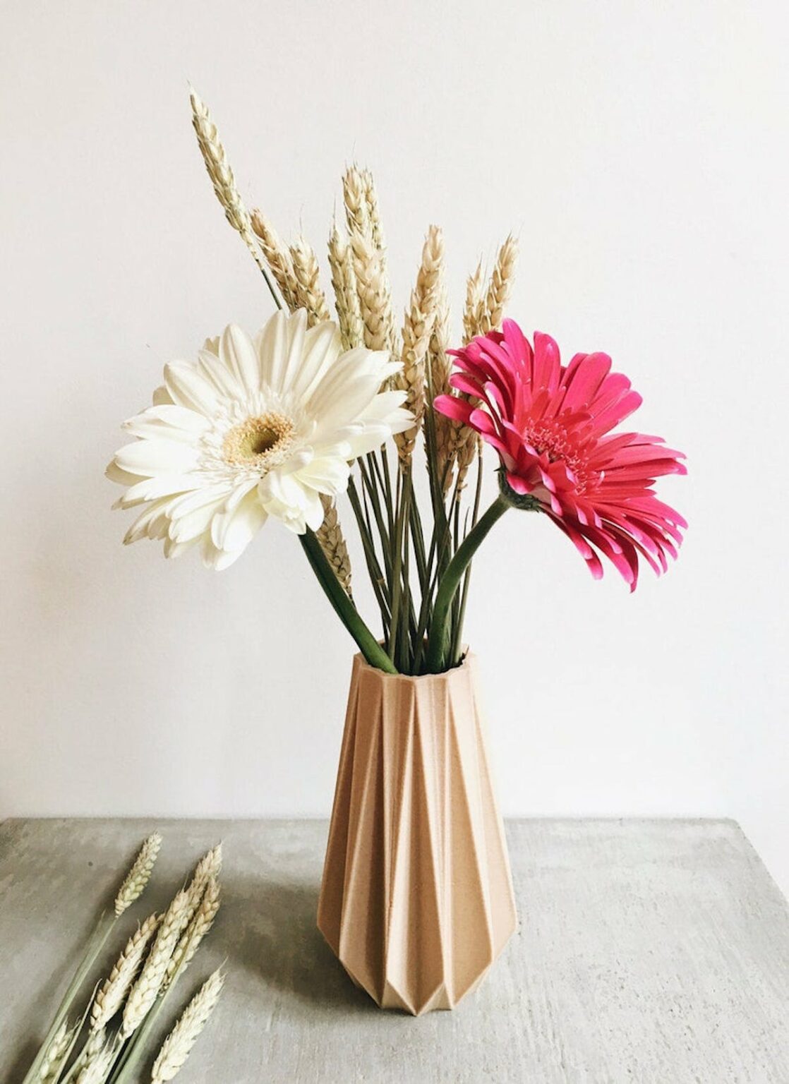 vase origami bouquet de fleur rose séchées - blog déco - clematc