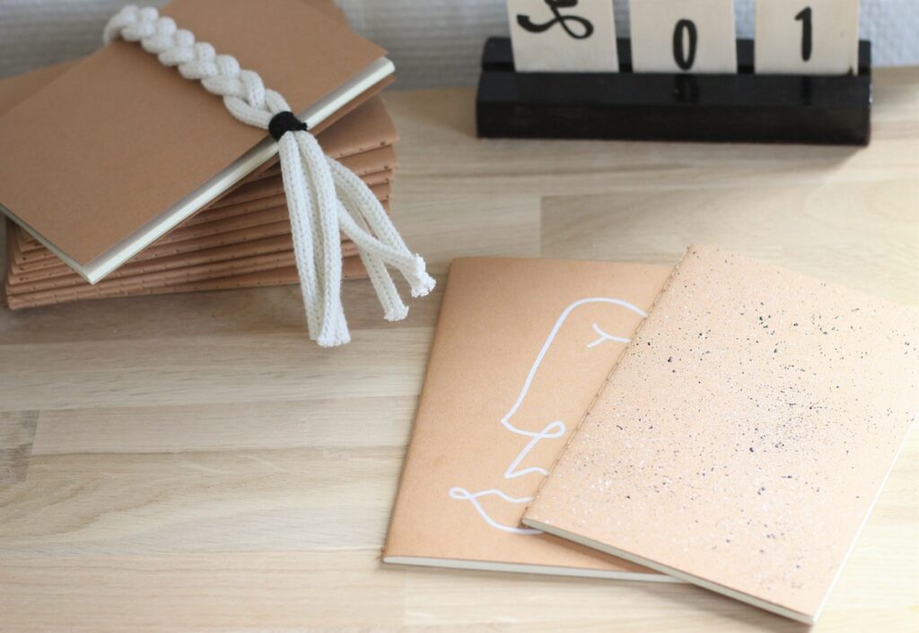 faire motif moucheté peinture personnaliser pimper son carnet - blog déco diy - clem around the corner