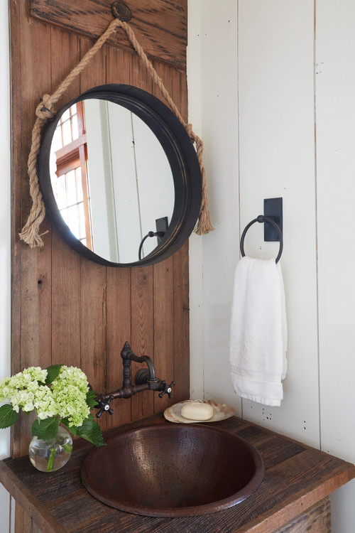 salle de bains retro beach house vasque cuivre bronze miroir corde