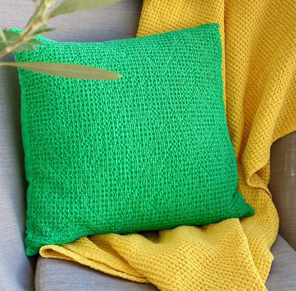 terrasse colorée textile coton extérieur nid abeille plaid coussin