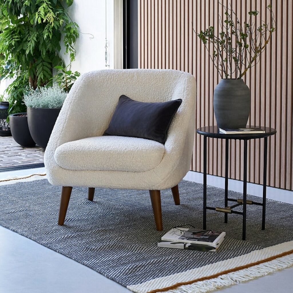 fauteuil vintage assise moelleuse mouton tendance - blog déco - clematc