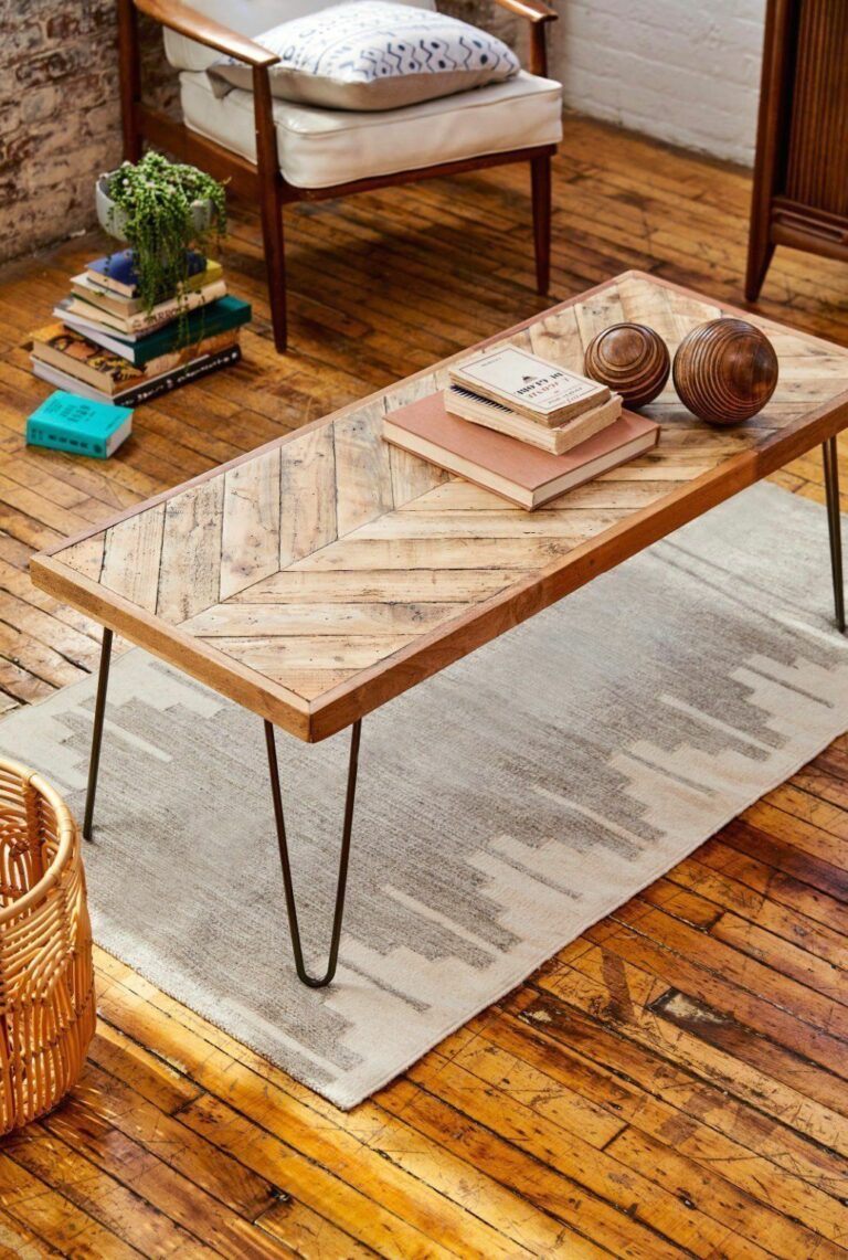 table basse bois chevron tapis gris panier osier rotin blog déco