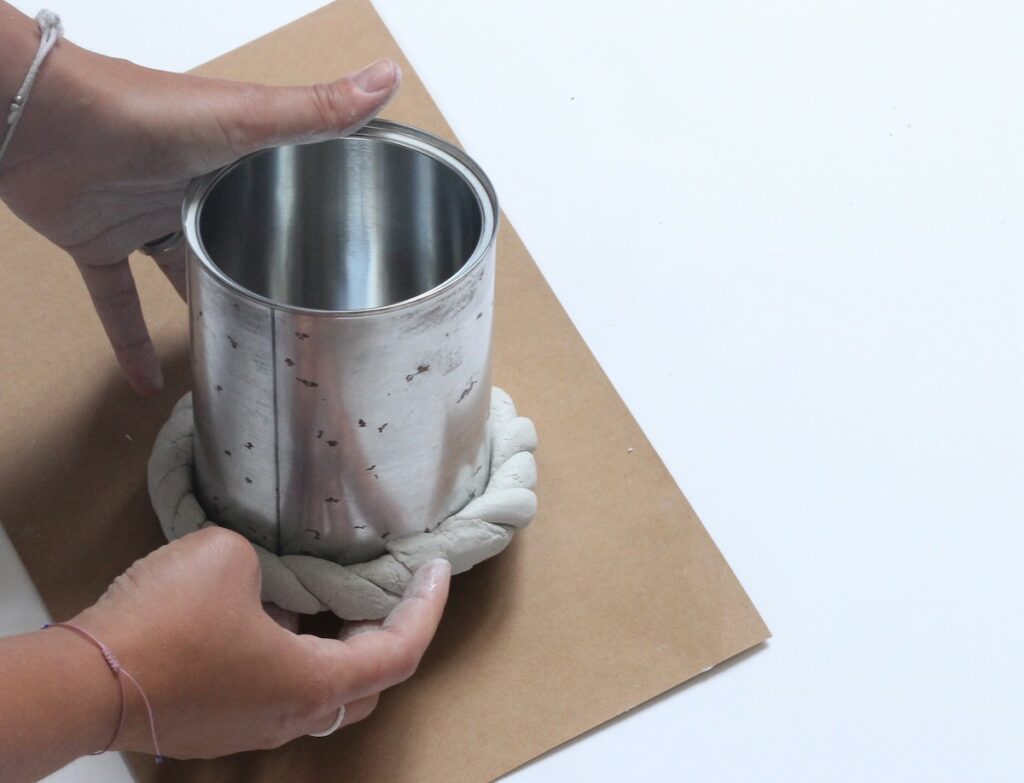 objet détourné déco vase boite métallique idée