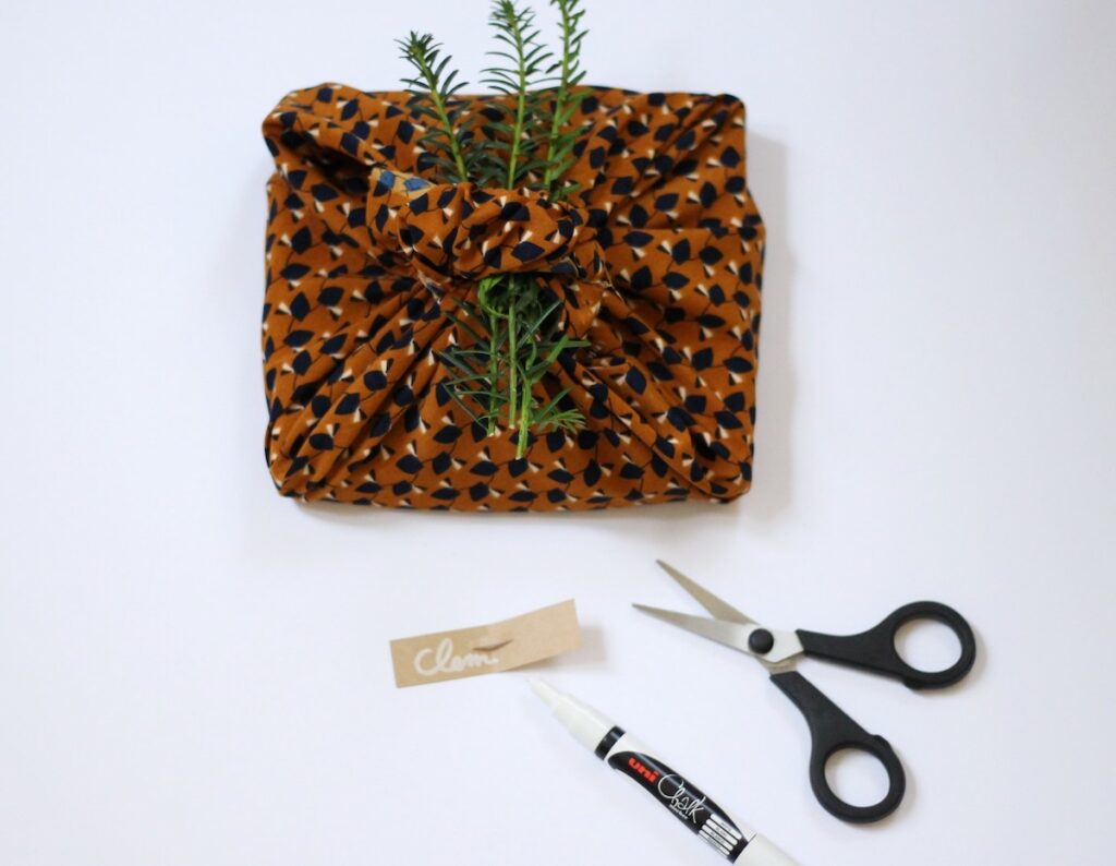 noël écologique 0 déchet papier cadeau éco-responsable - blog déco - clem around the corner