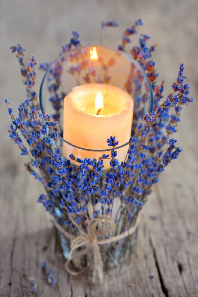 bougeoir verre épis de fleurs bleus laine en fibres naturelles