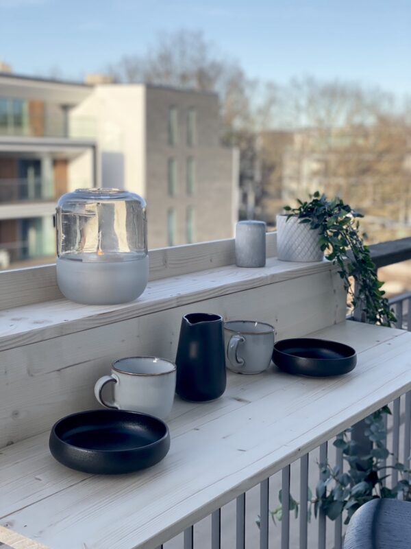 Fabriquer Une Table De Balcon Suspendue - Clem Around The Corner