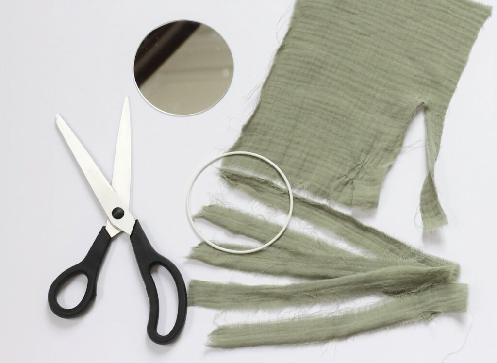 idée décoration diy avec bout de tissu gaze de coton